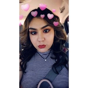 Meet your Posher, Perla